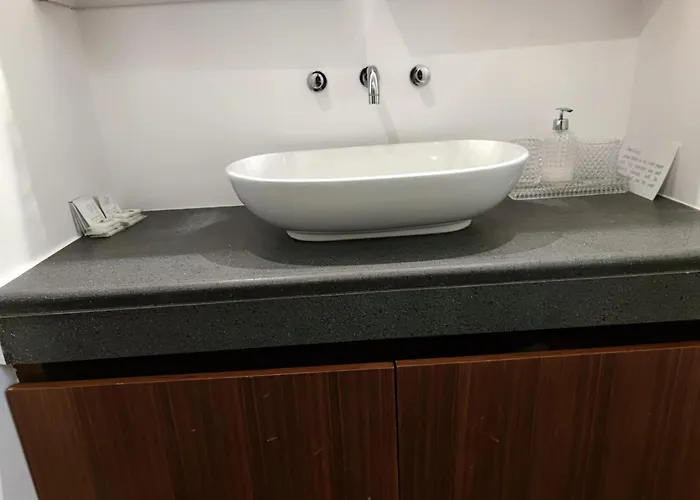 Banchi Nuovi Ventuno *